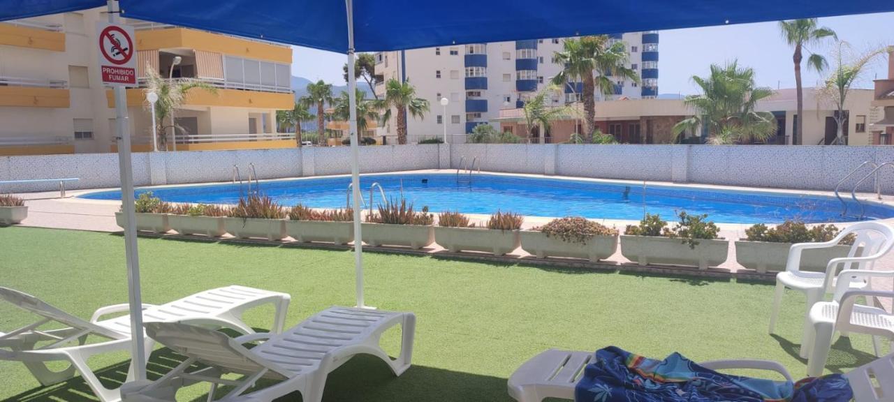 Blue Double Private Room At Front Beach - Habitacion Doble En La Playa Valenza Esterno foto